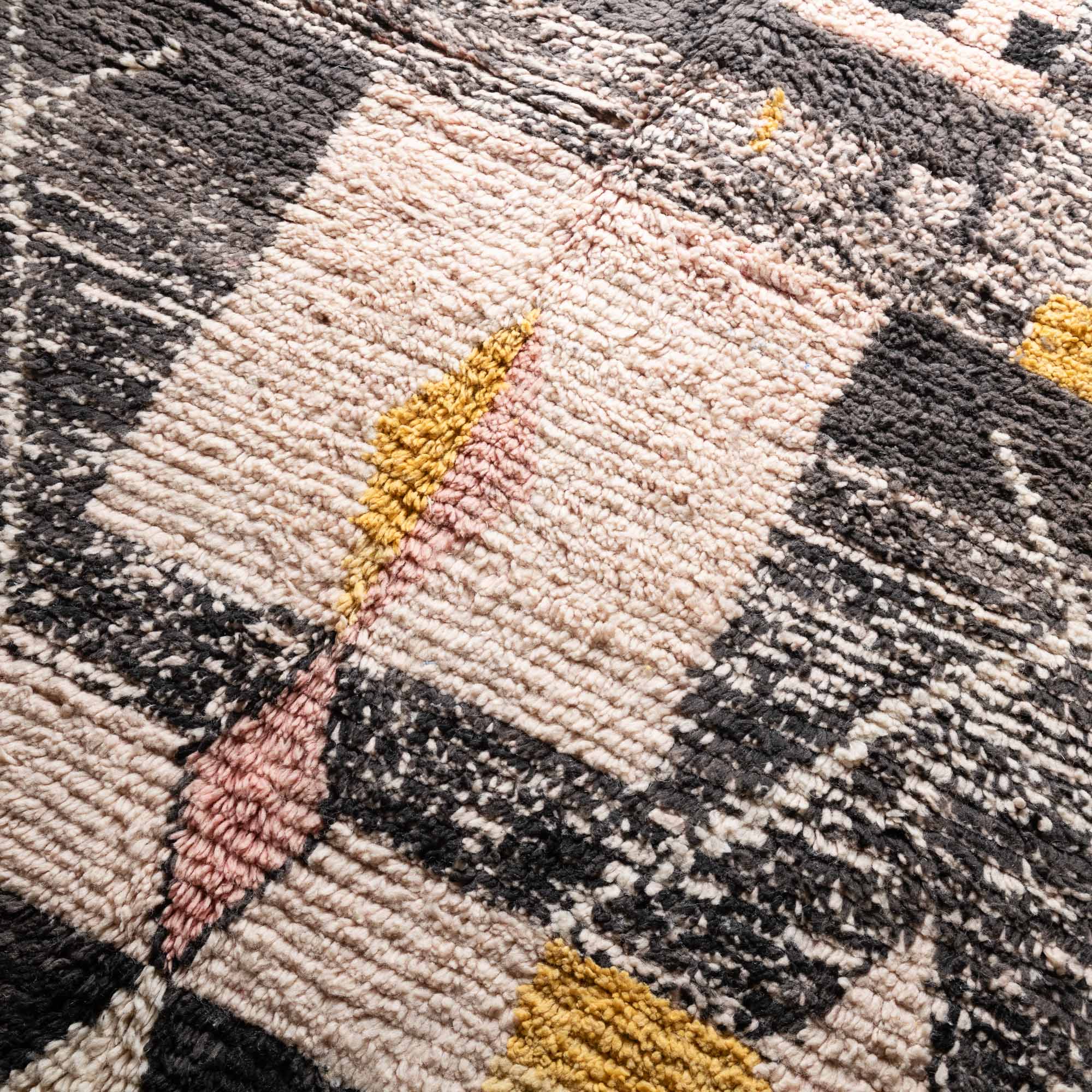 Wasilah - vintage boujad rug