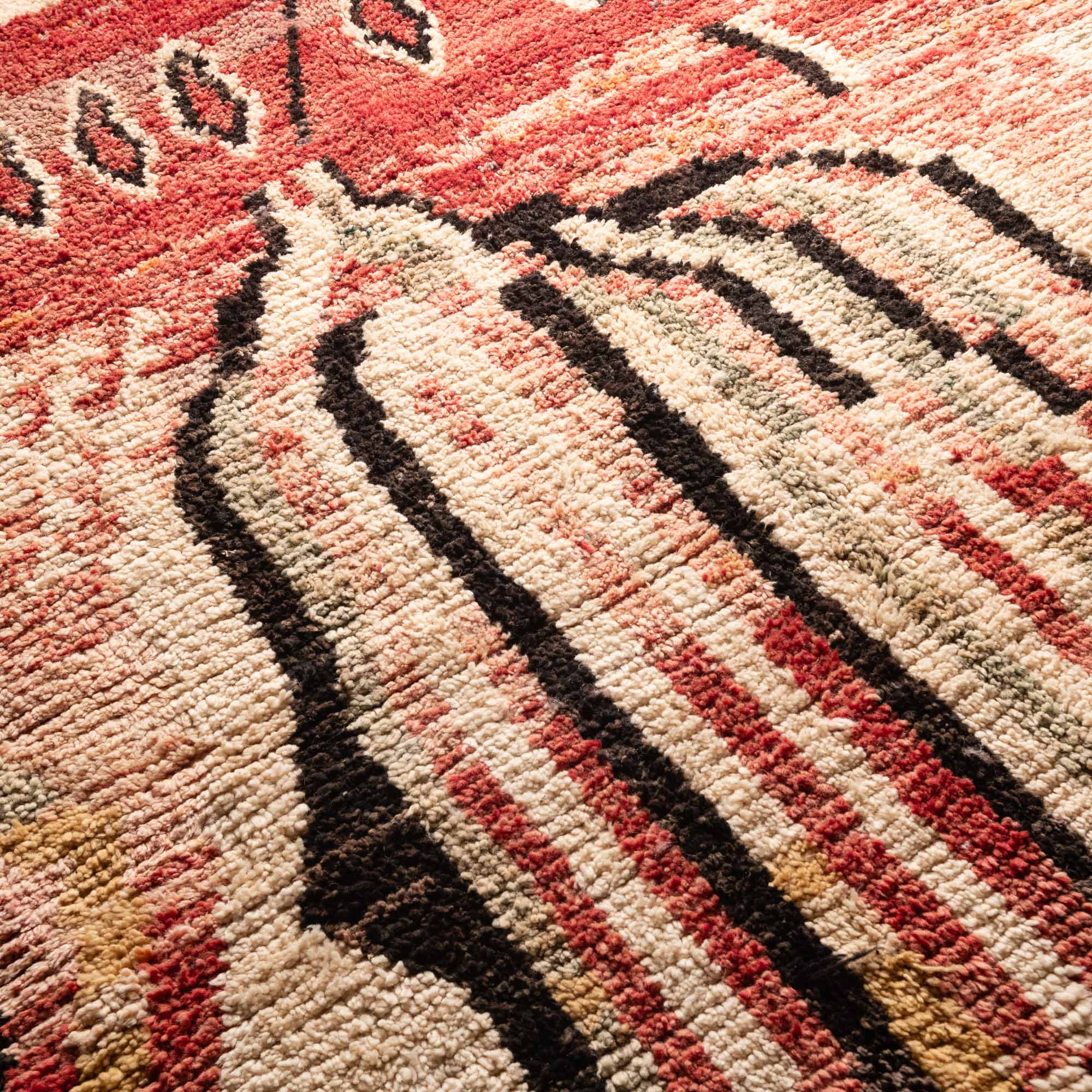 Dayae - vintage boujad rug