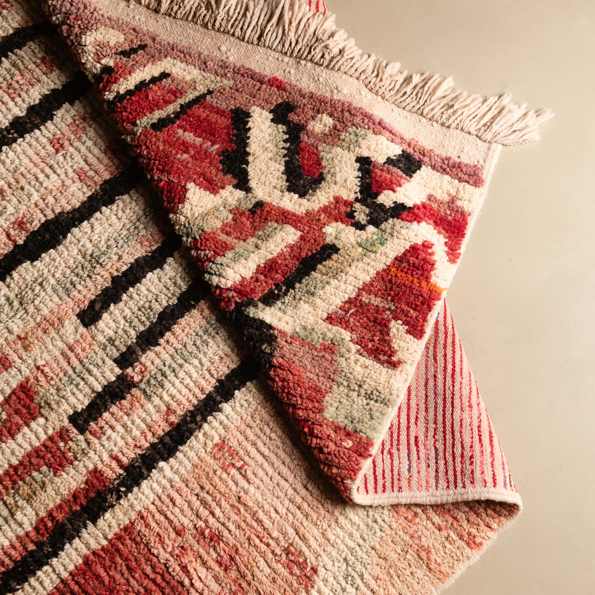 Dayae - vintage boujad rug