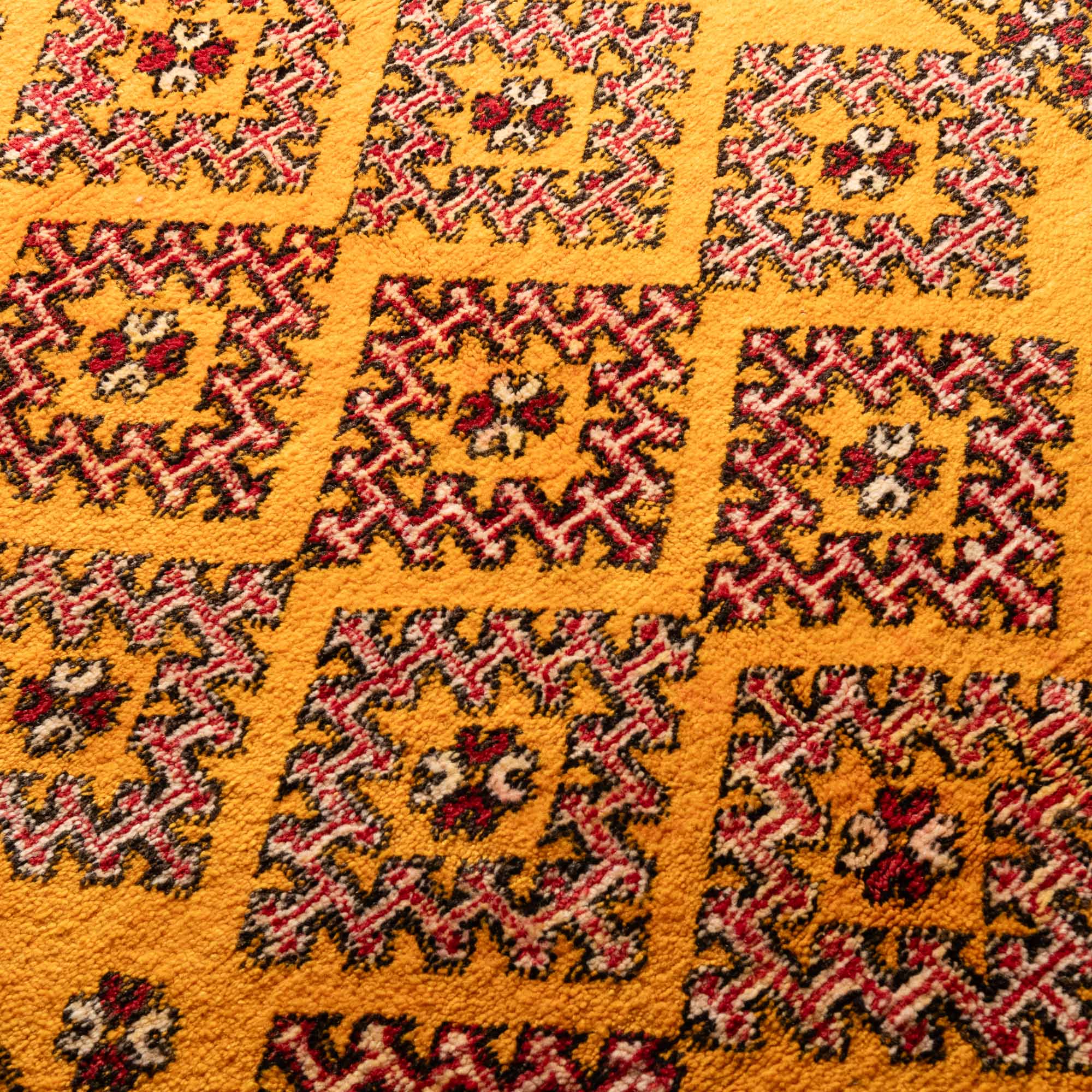 Chaima - vintage boujad rug