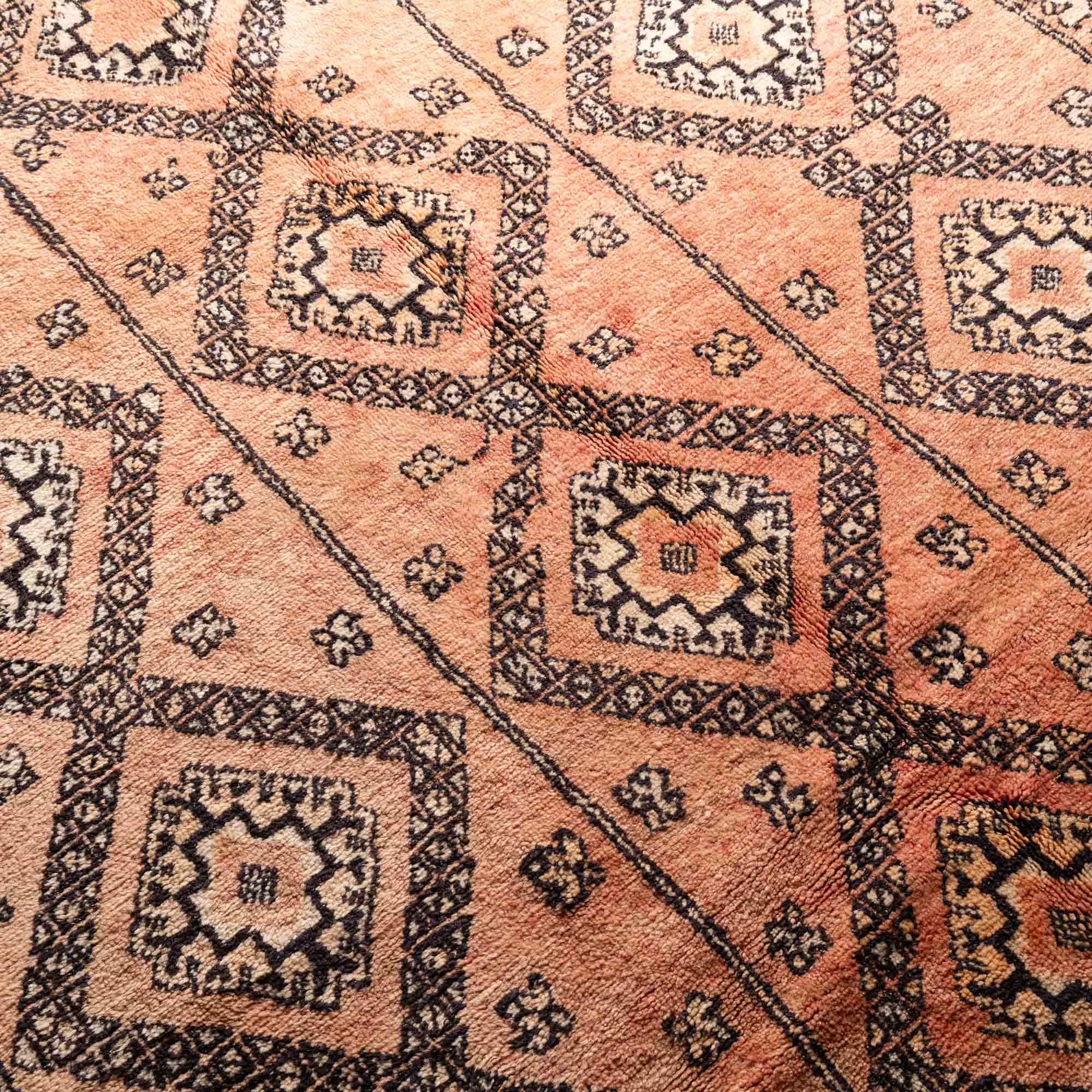 Bradia - vintage boujad rug