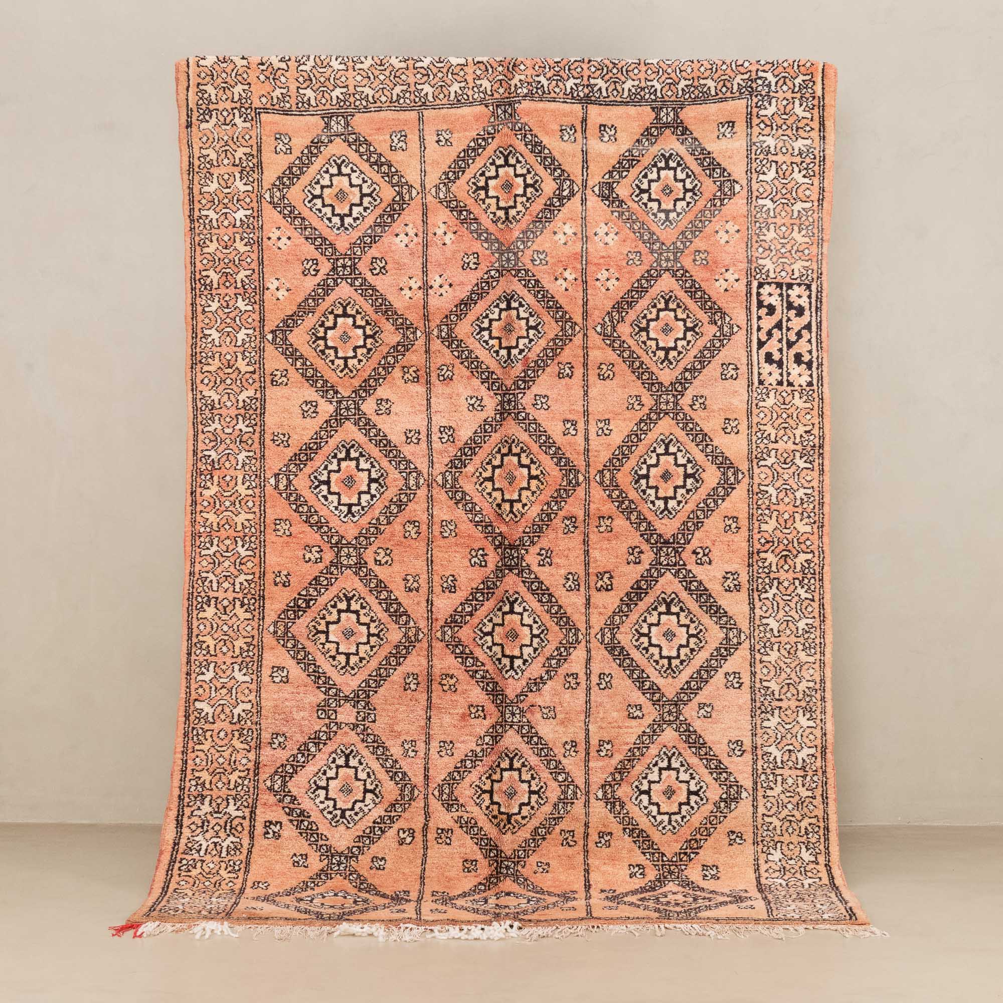 Bradia - vintage boujad rug