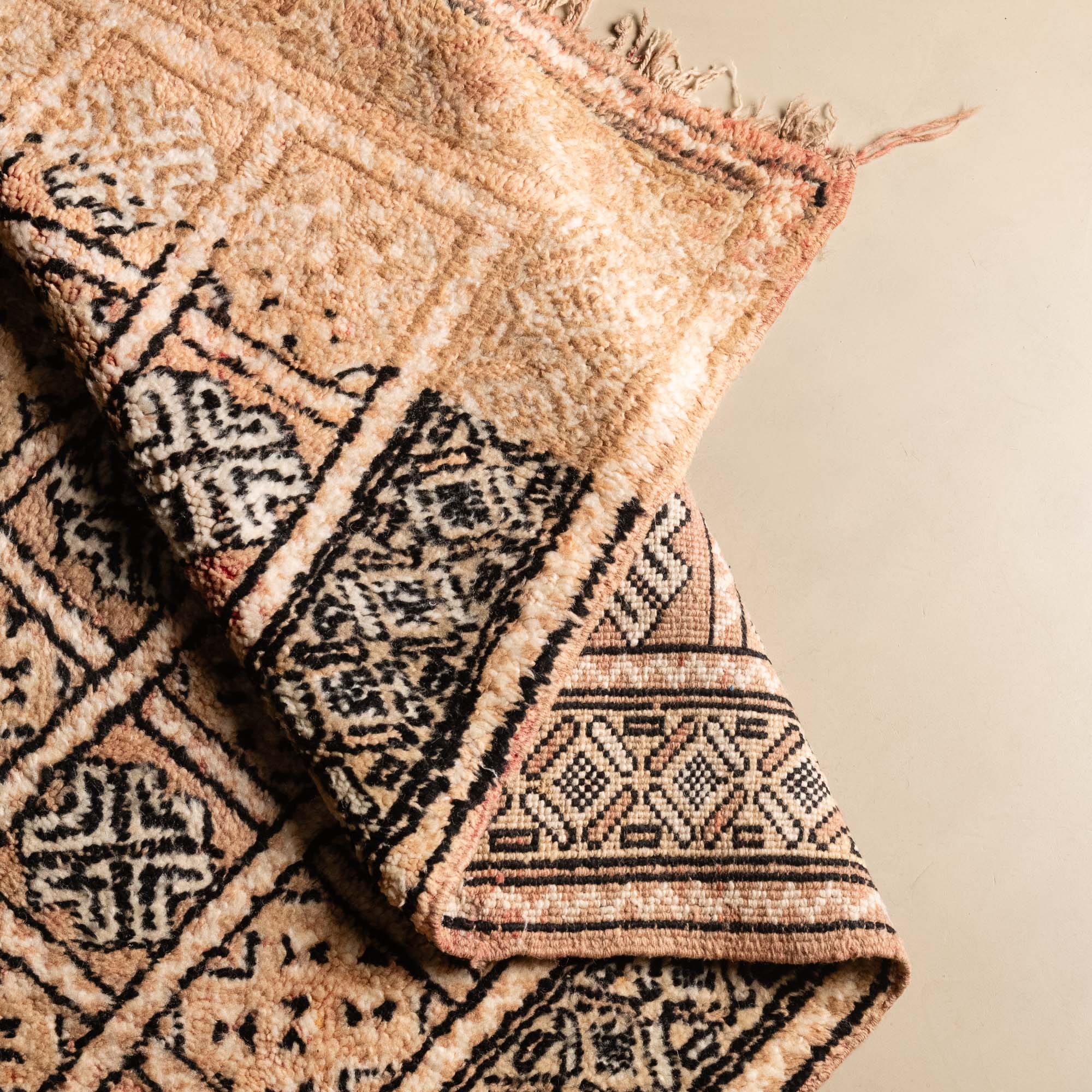 Salman - vintage boujad rug