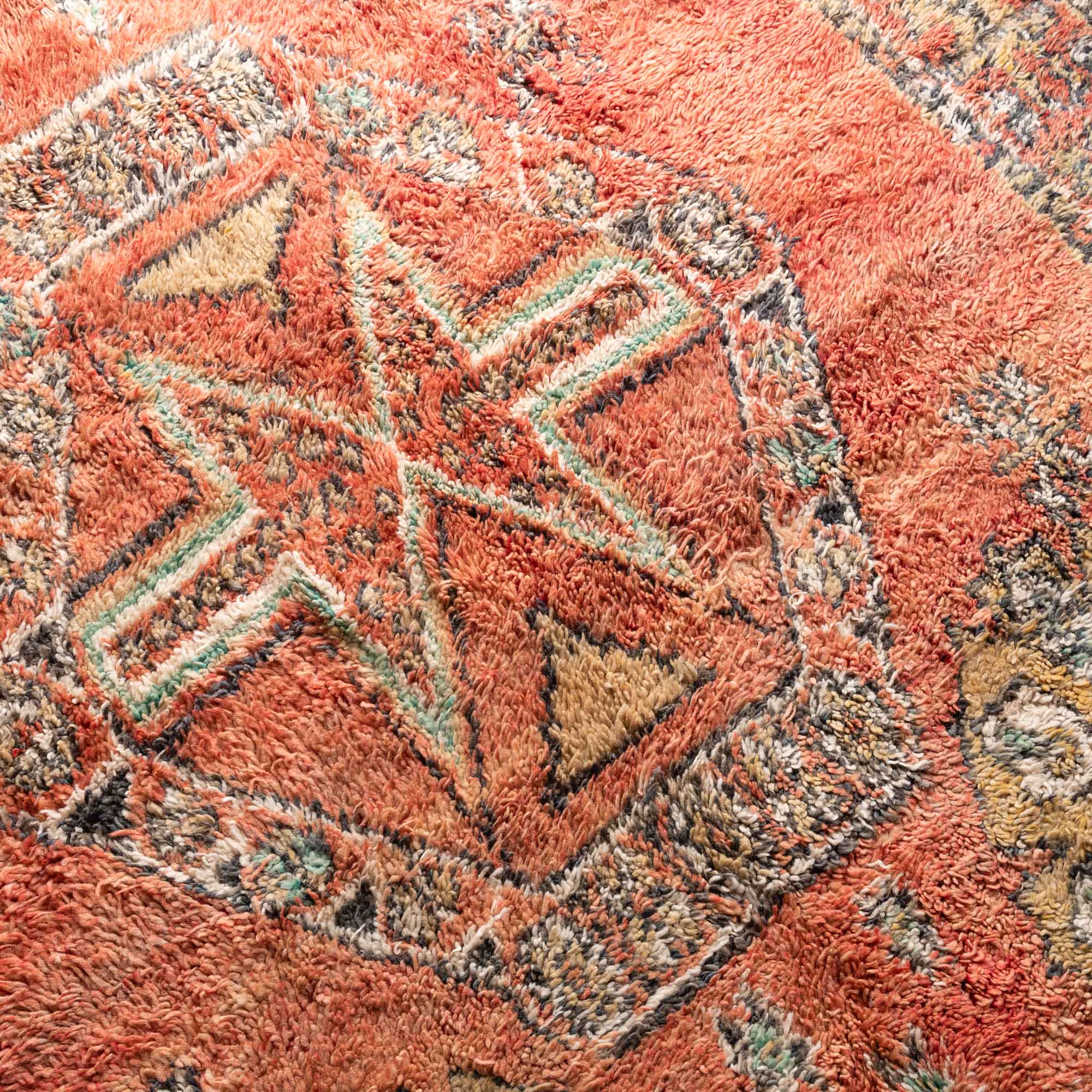 Oumhani - vintage boujad rug