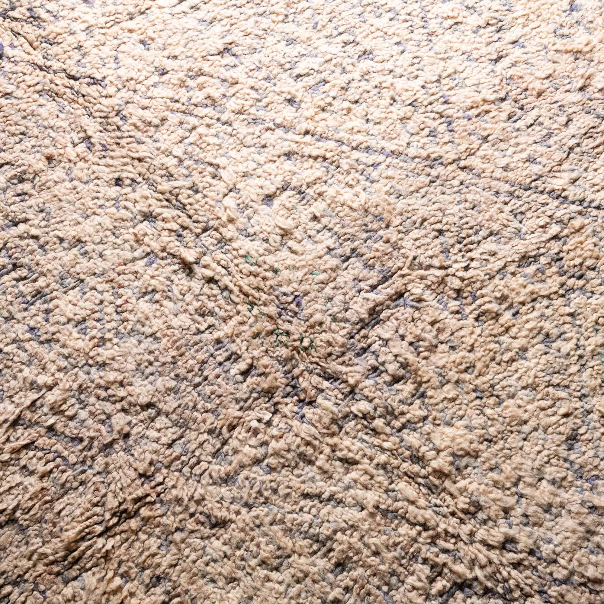 Rabiaa - vintage beni mguild rug