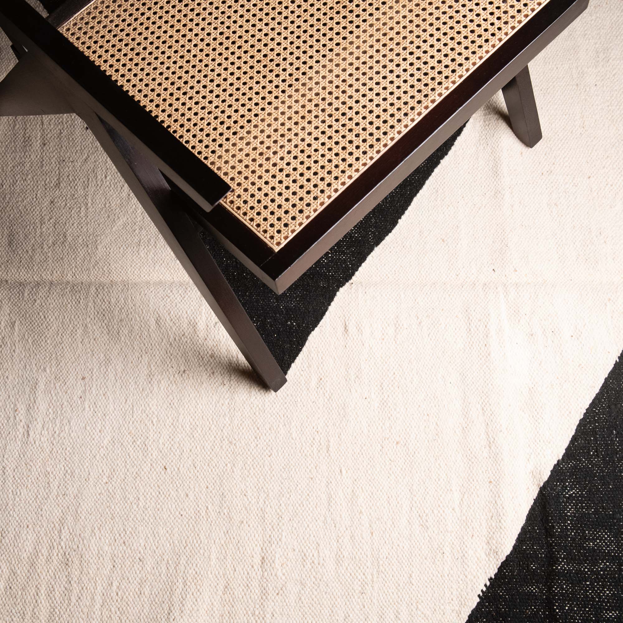 Alya - taznakht kilim rug