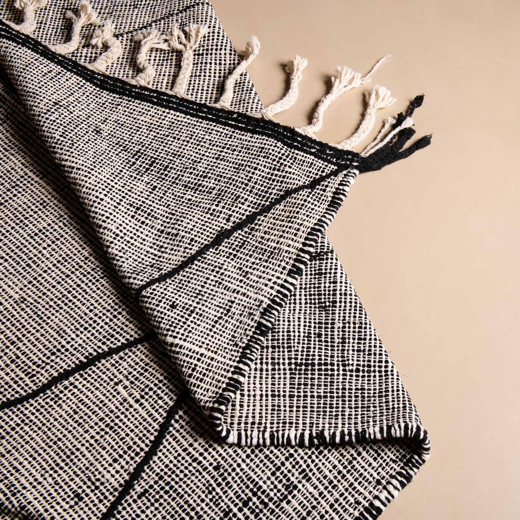 Tamuda - Taznakht kilim rug