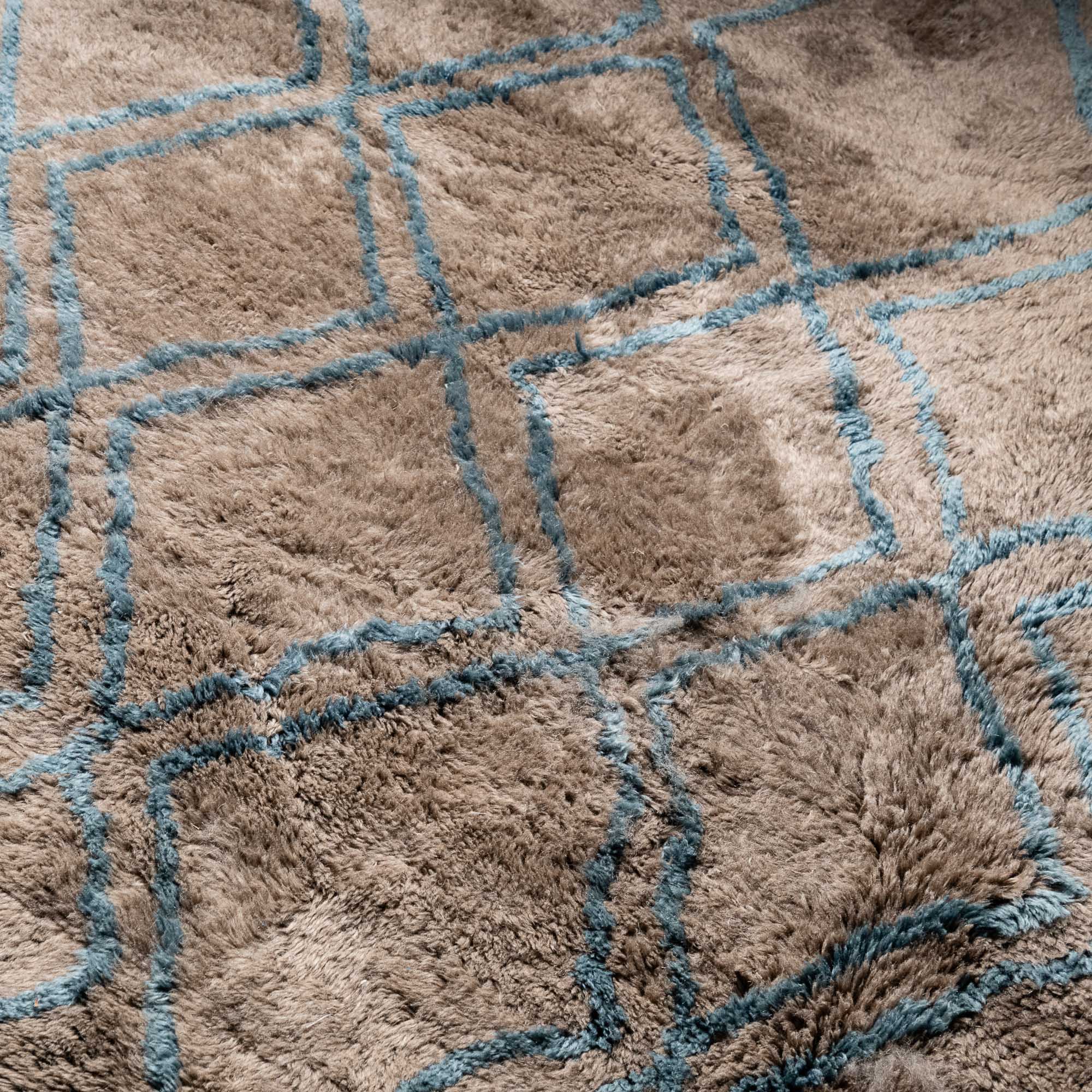 Oceanic Lattice - Luxury Shag Moroccan Rug
